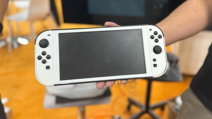 Une maquette de la Nintendo Switch 2 dévoilée discrètement au CES 2025