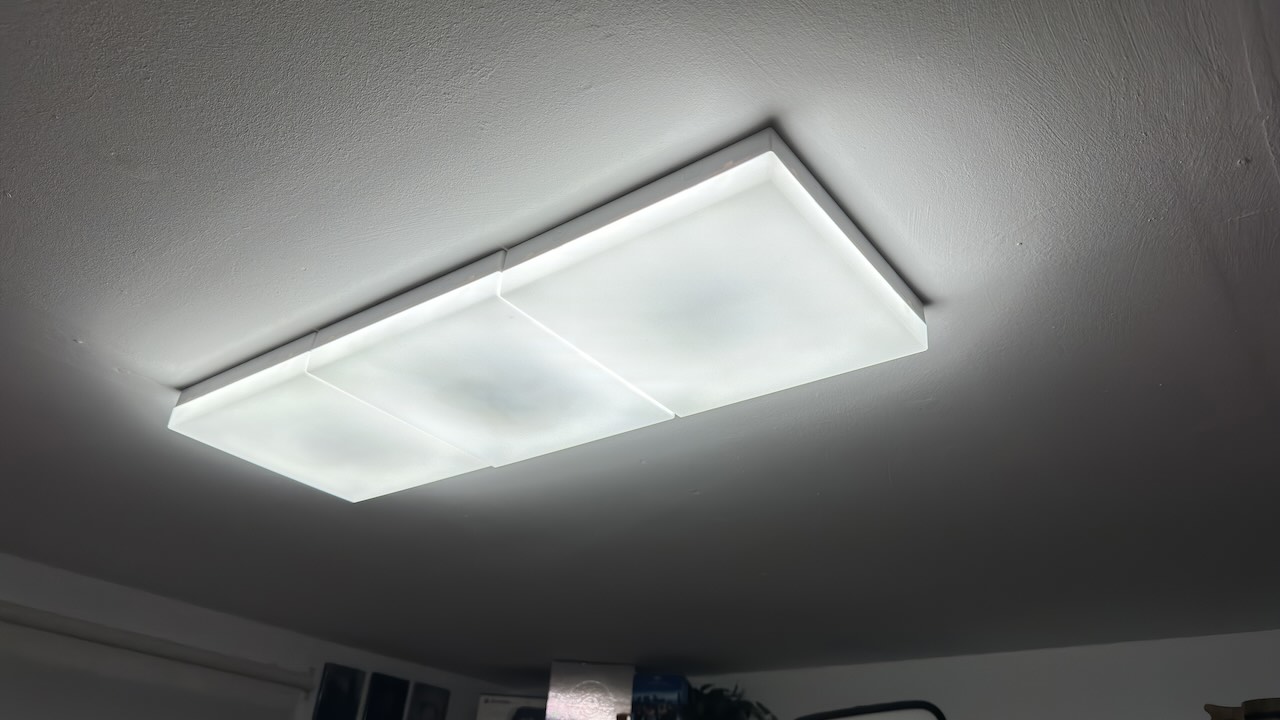 Compliqué d'aligner parfaitement les Nanoleaf Skylight !