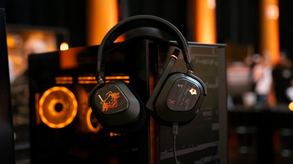 Call of Duty Corsair line-up HS80