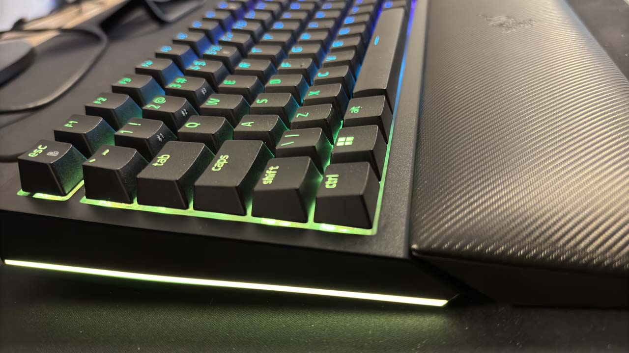 L'éclairage RGB du Razer Blackwidow V4 Pro 75% se fait via Razer Chroma